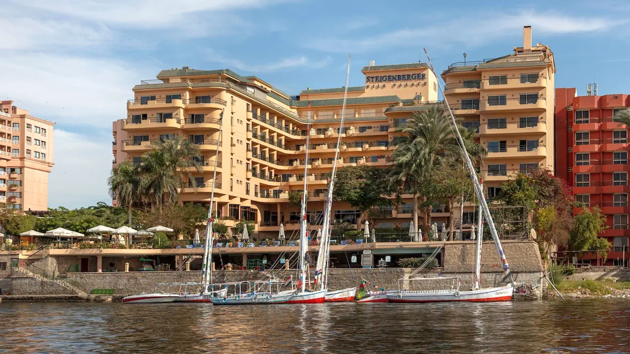 الفندق شتيجنبرجر نايل بالاس - الأقصر